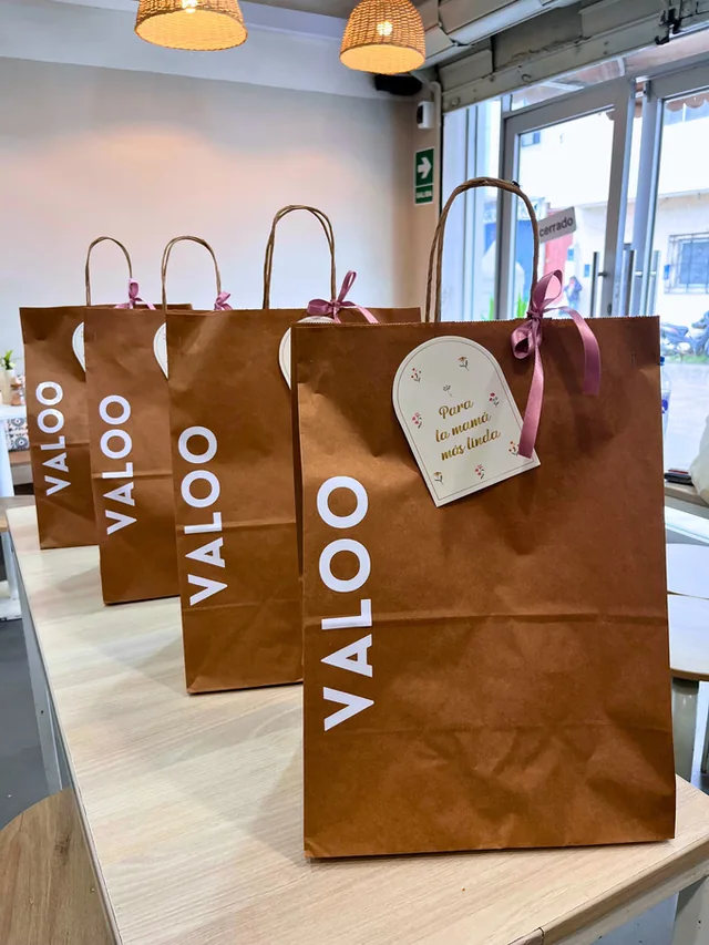 Bolsas kraft Valoo con tarjeta